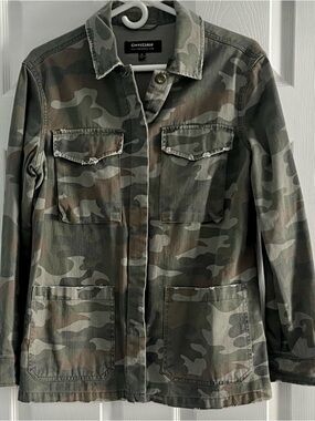 CoffeeShop Women's Green Camouflage Utility Jacket